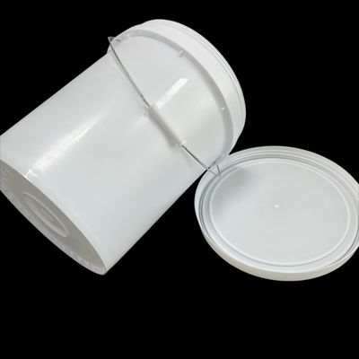 Makkelijk te openen plastic emmer van 5 liter met schroefdeksel en handvat