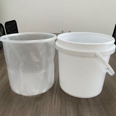 Veelzijdige ronde plastic emmer voor verschillende werkomstandigheden Aanpasbaar en duurzaam