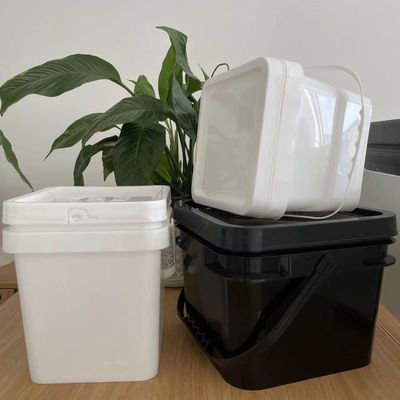 Aanpassen 4L Square Plastic Bucket Food Container met blauwe kleur en afgedrukt patroon