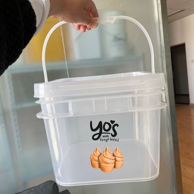 Geel vierkant plastic emmer 4L/5L/6L Verpakkingsinstrumenten Zilkschermdruk