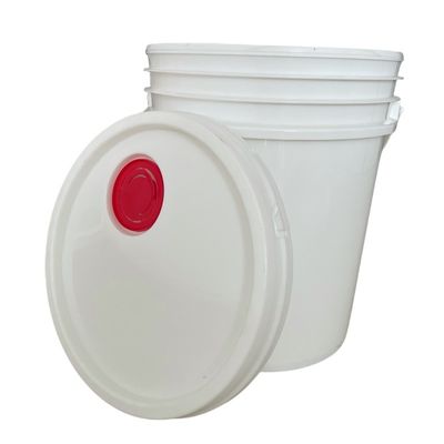 Gemakkelijke 20 liter plastic verf emmers met gemakkelijk te openen ontwerp en sterke handgrepen