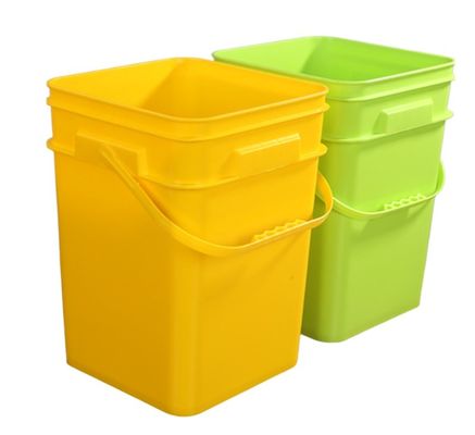 Vierkante plastic emmer met handgreep, aangepaste kleur, rond of vierkant GAP/ISO/FDA-certificaat