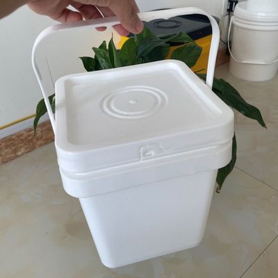 Vierkante witte plastic emmer Dikte 1,0-2,5 mm Ontworpen voor industriële toepassingen