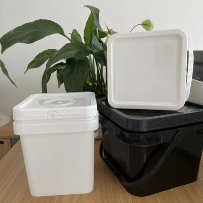 Gebruikelijke vierkante plastic emmer met deksel en handvat 1L 2L 3L 4L 5L 6L 7L 8L 9L 10L