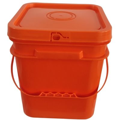 Op maat gedrukte plastic emmer voor voedselopslagcontainer in wit vierkant ontwerp