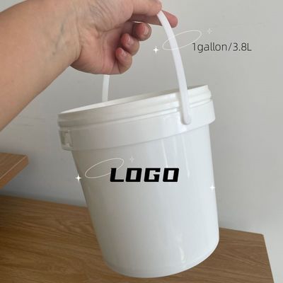 Ronde of vierkante 10 liter voedselveilige plastic emmer met metalen handvat en deksel gegarandeerd