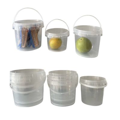 Ronde of vierkantvormige containers met gemakkelijk te openen plastic badjes en deksel voor levensmiddelen