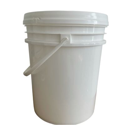 20L zware plastic emmer met deksel en metalen handvat gecertificeerd door GAP/ISO/FDA