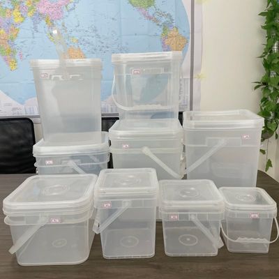 1-5L voedselveilige vierkante plastic emmer met een dikte van 1,0 tot 2,5 mm en accessoires