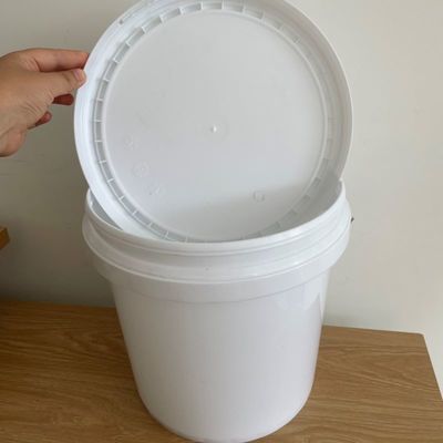 20 liter witte composteerbak met plastic emmer en industriële deksel