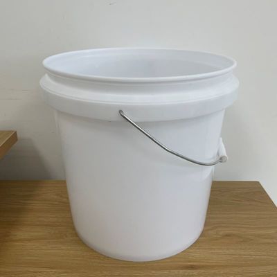 15L 16L 18L Plastic Bucket met luchtdicht deksel Witte emmer met een dikte van 1,0 tot 2,5 mm