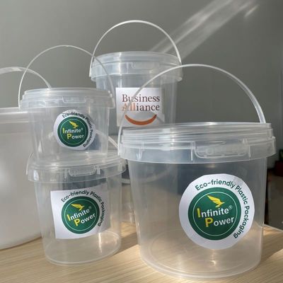 Transparante plastic container met manipulatiebestendige deksel